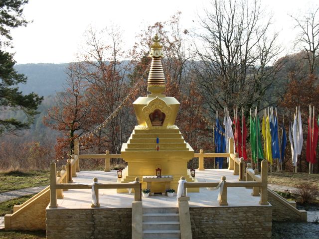 Chanteloube stupa